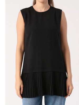 Kolsuz Piliseli Pamuklu Penye İçlik Tunik