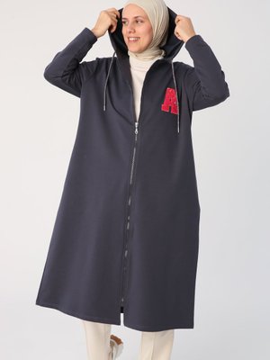 Duman Büyük Beden Aplike Nakışlı Kapüşonlu Hırka Duman Büyük Beden Aplike Nakışlı Kapüşonlu Hırka