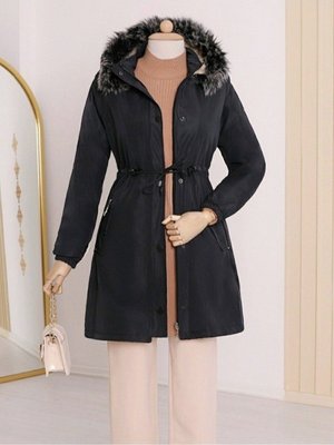 Çıkma Kapüşonlu Kolu Lastikli Cepli Kısa Kaban