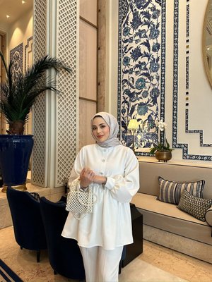 Özel Taşlı Düğmeli Krep Takım