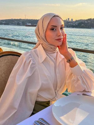 Beyaz Klasik Yaka Crop Gömlek I Rimelaşkına Beyaz Klasik Yaka Crop Gömlek I Rimelaşkına