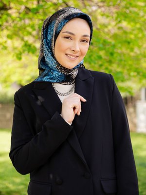 İpek Özel Tasarım Desenli Eşarp Cok Renkli