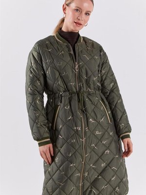 Imzalı Kapitone Haki Mont