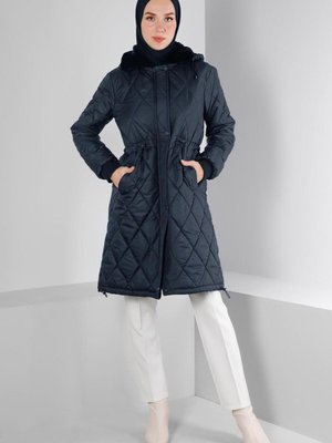 Beli Büzgülü Kapitone Şişme Kaban