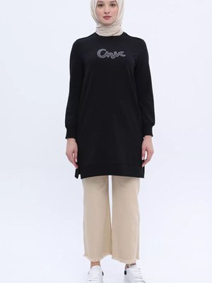 Siyah Büyük Beden Nakışlı Sweat