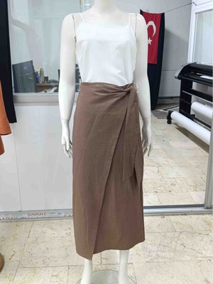 Fiyonk Bağlamalı Keten Etek Kahverengi Fiyonk Bağlamalı Keten Etek Kahverengi