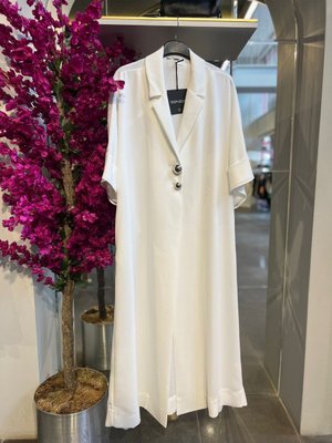 Yeşim Özcan Beyaz Kap