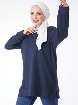 Lacıvert Bisiklet Yaka Uzun Kollu Sweatshirt Lacıvert Bisiklet Yaka Uzun Kollu Sweatshirt