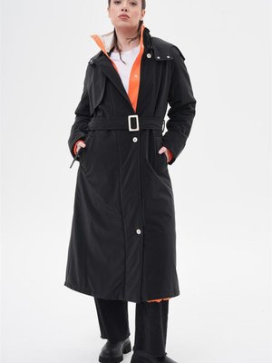 Dik Yaka Çıkarılabilen Kapüşonlu Siyah Mont