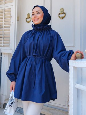 Yaka Büzgülü Bel Bağlamalı Tunik Lacivert Yaka Büzgülü Bel Bağlamalı Tunik Lacivert