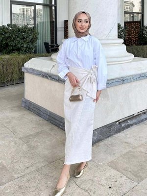 Bağlamalı Etek Bej