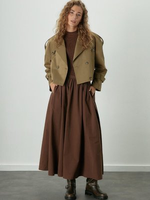 Katy Gabardin Büzgülü Etek Kahverengi Katy Gabardin Büzgülü Etek Kahverengi