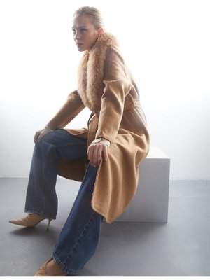 Premium Alpaka Yünlü Balık Sırtı Desenli Kaban Camel Premium Alpaka Yünlü Balık Sırtı Desenli Kaban Camel