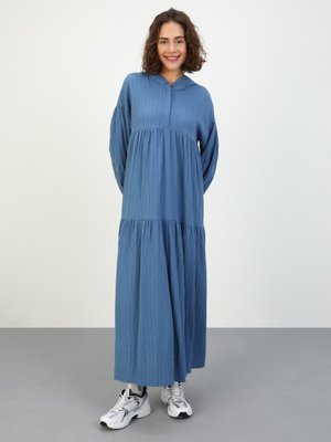 İndigo Kapüşon Detaylı Rahat Elbise İndigo Kapüşon Detaylı Rahat Elbise