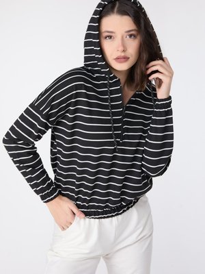 Sıyah Kapüşonlu Sweat