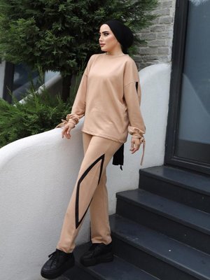 Kolları Bağıcıklı İkili Takımı Latte Kolları Bağıcıklı İkili Takımı Latte