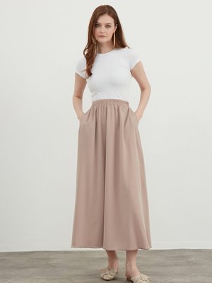 Koyu Vizon Kloş Etek