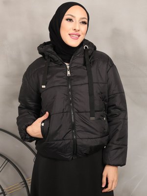 Siyah Kapüşonlu Kısa Şişme Mont Siyah Kapüşonlu Kısa Şişme Mont