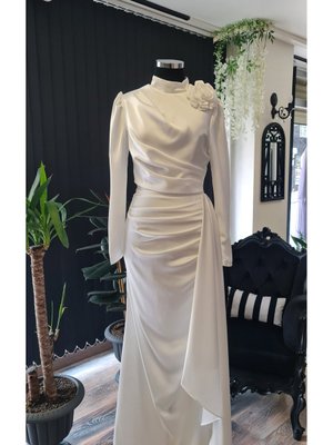 Beyaz Saten ,drapeli,söz Nişan Nikah Elbisesi