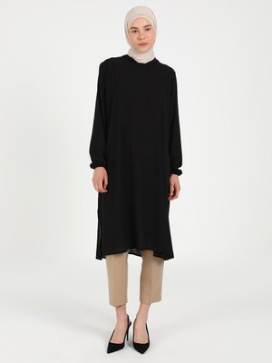 Siyah Kapşonlu Tunik