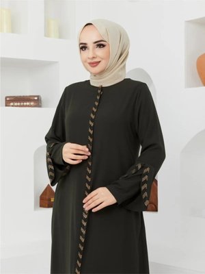 Kolu Modelli Fermuar Üst Kısmı Desenli Pardesü Ferace Kolu Modelli Fermuar Üst Kısmı Desenli Pardesü Ferace