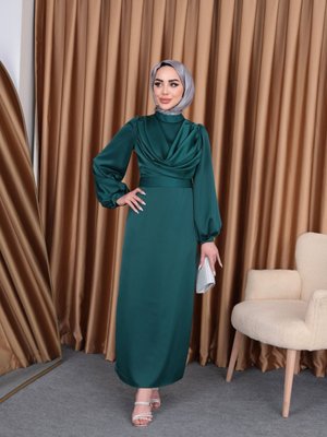 Önü Dagaje Detaylı Tesettür Abiye Elbise Önü Dagaje Detaylı Tesettür Abiye Elbise