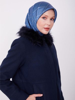 Yakası Kürk Detaylı Önü Patlı Kaban Lacivert