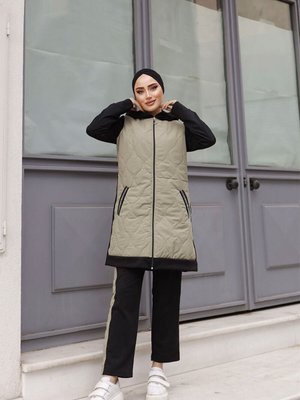 Kapitone Detaylı Eşofman Takımı Kapitone Detaylı Eşofman Takımı