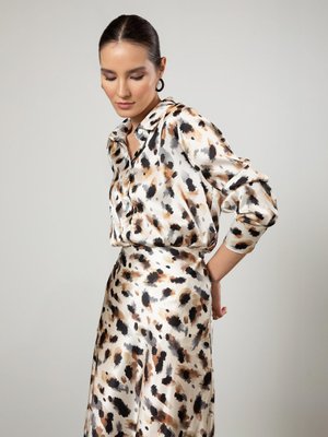 Leopar Sedef Düğme Detaylı Desenli Saten Tunik