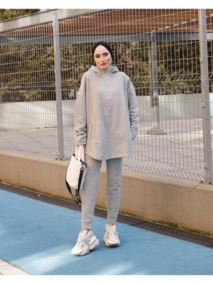 Kapüşonlu Iplik Eşofman Takımı Gri Kapüşonlu Iplik Eşofman Takımı Gri