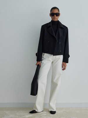 Siyah Petit Bomber Kısa Trençkot