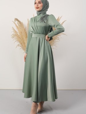 Omzu Taşlı Saten Abiye Elbise Mint Omzu Taşlı Saten Abiye Elbise Mint