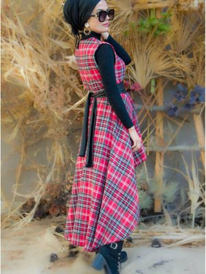 Kırmızı Ekoseli Yelek