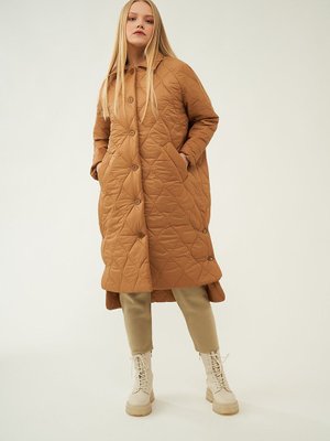 Uzun Düğmeli Şişme Mont Camel