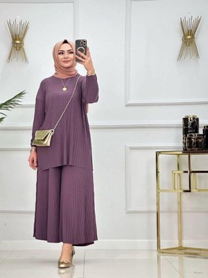 Sandy Komple Piliseli İkli Pantolonlu Takım