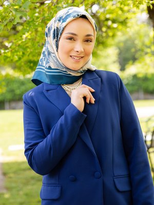 İpek Özel Tasarım Desenli Eşarp Cok Renkli