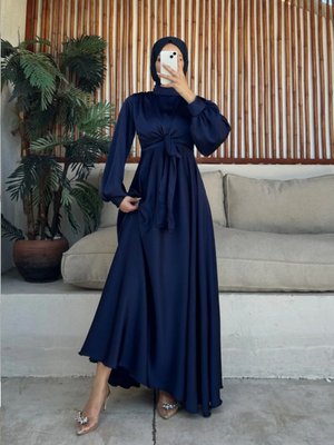 Kurdelalı Saten Kuyruklu Abiye Elbise