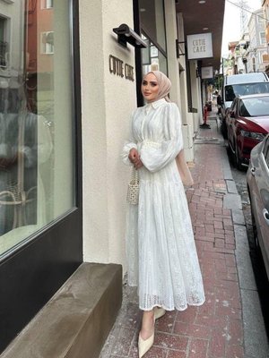 İşlemli Elbise İşlemli Elbise