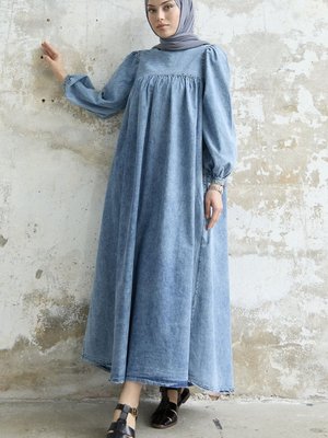 Dik Yaka Arkası Düğme Kot Elbise Açık Mavi Dik Yaka Arkası Düğme Kot Elbise Açık Mavi