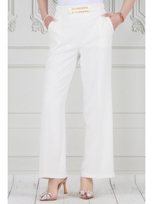 Beyaz Beli Zincir Detaylı Bol Paça Pantolon