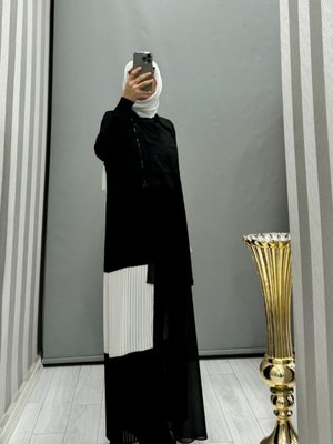 Plise Detaylı Yelek Siyah