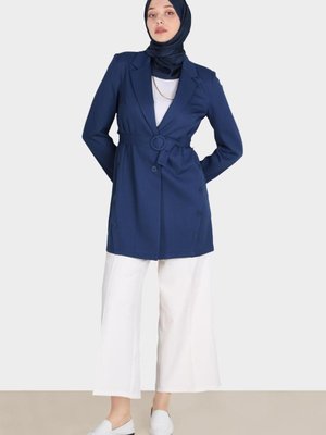 Kuşakli Düğme Detaylı Ceket