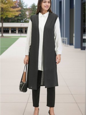 Sade Uzun Dökümlü Yelek