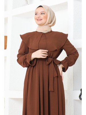 Pelerin Yaka Detaylı Kuşaklı Elbise Kahve