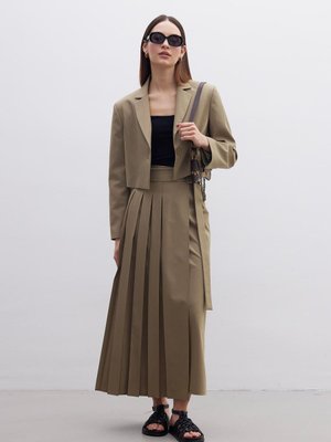 Pliseli Kruvaze Etek Yeşil Pliseli Kruvaze Etek Yeşil