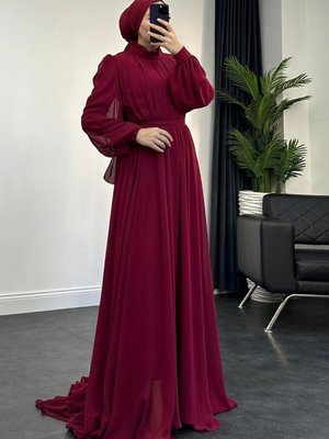 Önü Piliseli Kuyruklu Şifon Abiye Elbise Bordo Önü Piliseli Kuyruklu Şifon Abiye Elbise Bordo