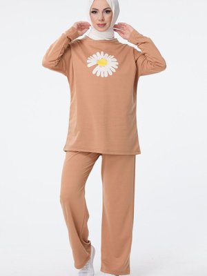 Düz Bisiklet Yaka Bej Eşofman Takımı