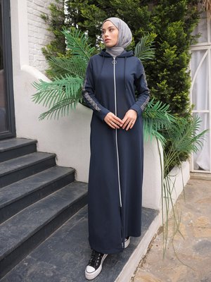 Önden Fermarlı Kapüşonlu Spor Ferace Laci