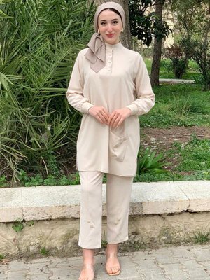 Bej Puane Yarı Çıtçıtlı İkili Takım Bej Puane Yarı Çıtçıtlı İkili Takım