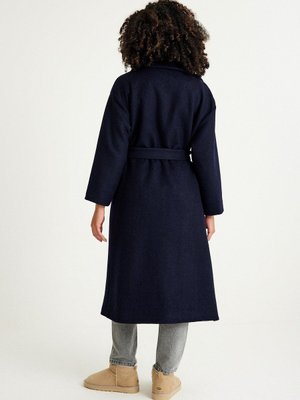 Alisa Kaban Lacivert